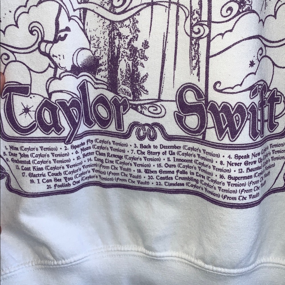 Taylor Swift Speak Now Pull Over Sweater - Women’s size Medium Color - Picture 3 of 7